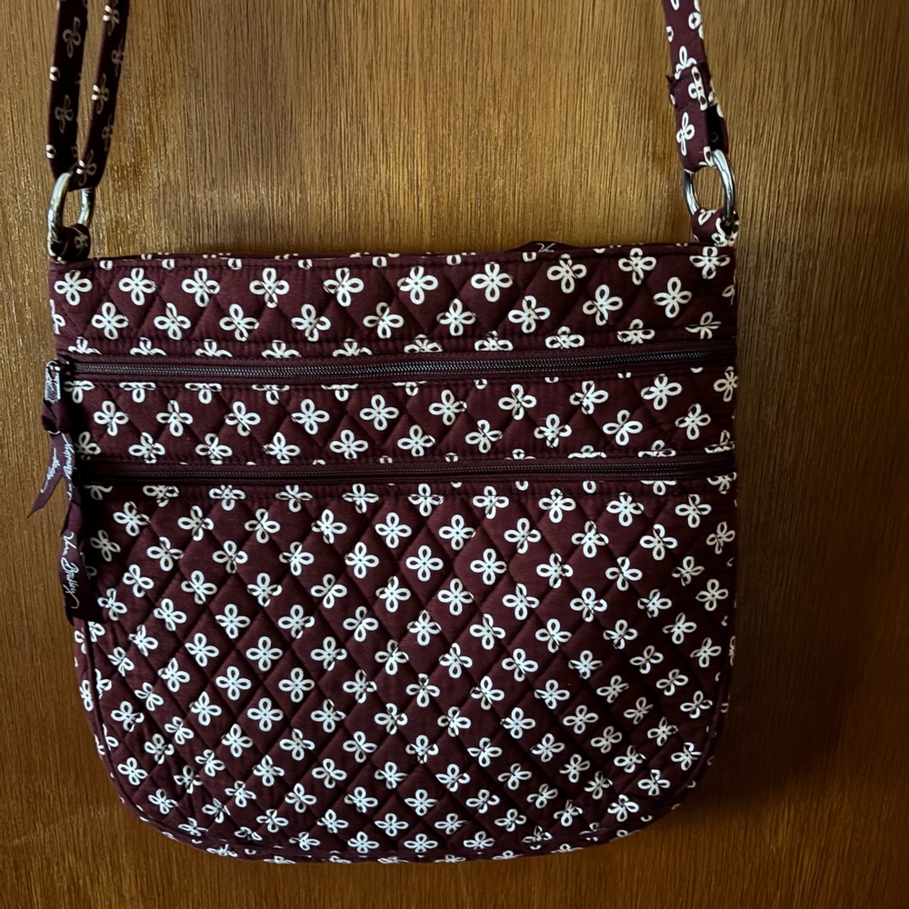 Vera Bradley Triple Zip Crossbody Bag in Maroon with matching wallet - Picture 5 of 10